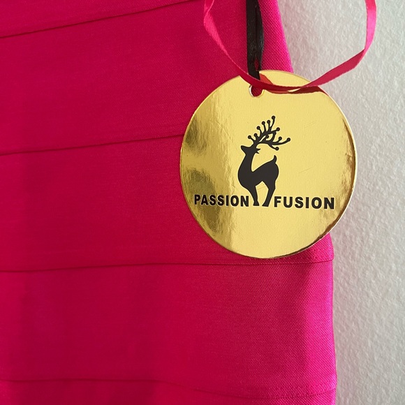 23-Pink- Red beautiful skirt - Picture 1 of 2